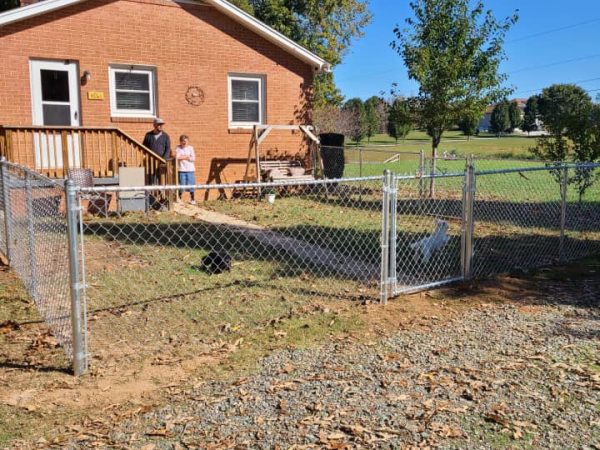 circle mc fencing chain link fence example 14