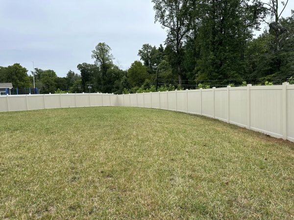 circle mc fencing vinyl fence example 3