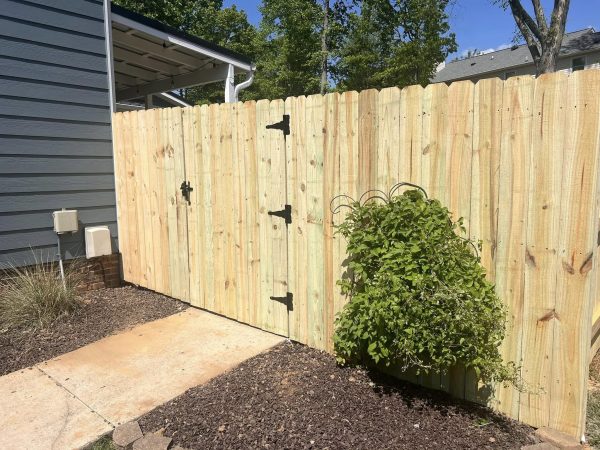 circle mc fencing wood fence example 16